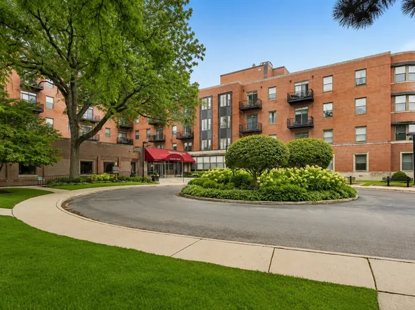 (undisclosed Address), Chicago, IL 60615