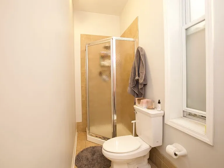 1252 N Greenview Ave #2 — Photo 19