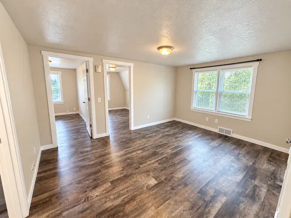 2032 30th Ave #5, Kenosha, WI 53144