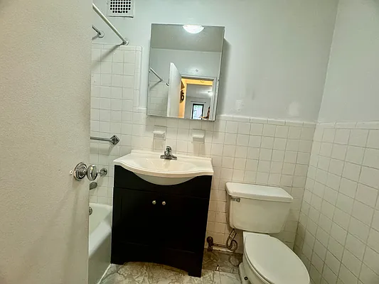 Rented by Compass | media 5