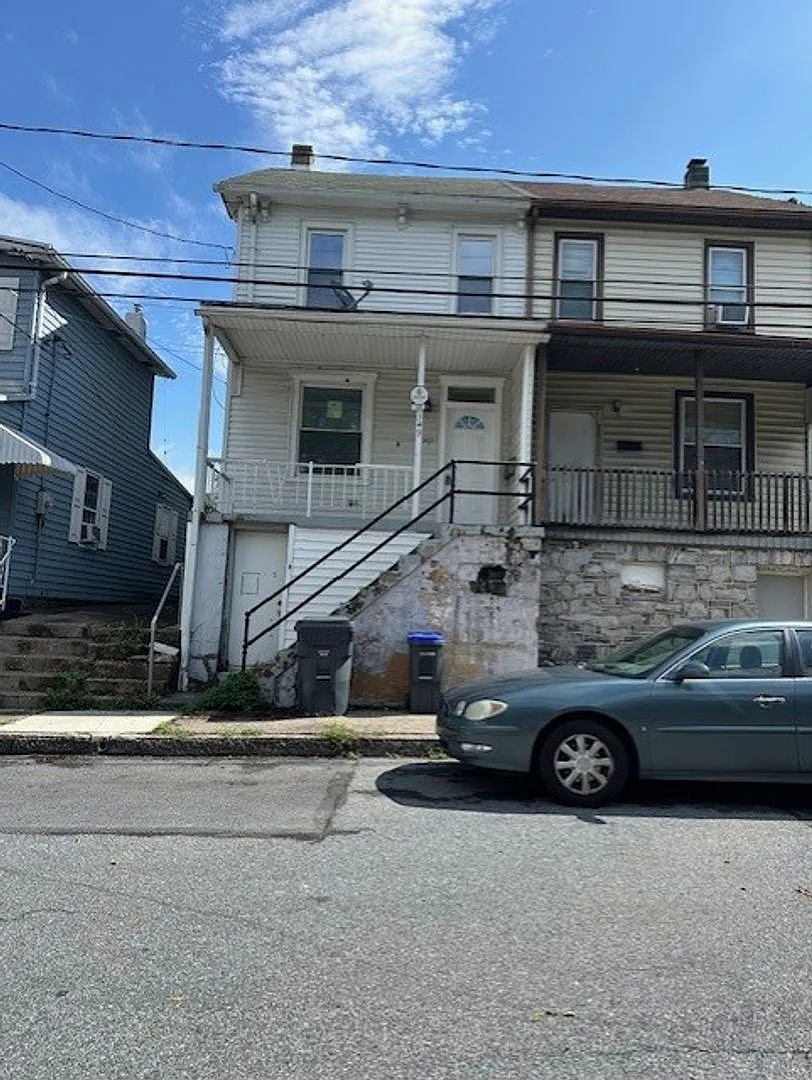 Located in Steelton, PA And Served Steelton-Highspire School District, This 3-Bedroom, 1.5-Bathro... — Photo 1