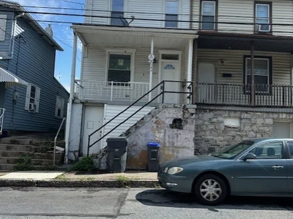 349 S 4th St, Steelton, PA 17113