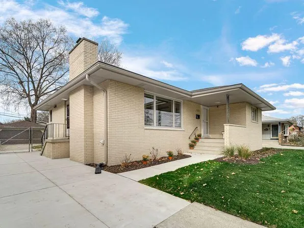 8224 Beech Ave, Munster, IN 46321