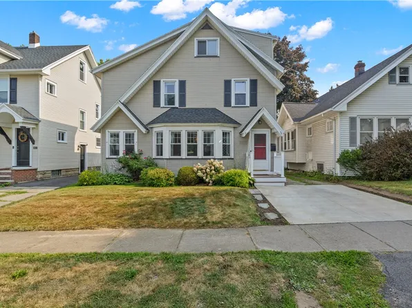 55 Falstaff Rd, Rochester, NY 14609