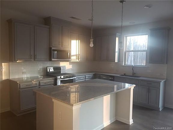 5th image of 15307 Autumn Sage Dr #4