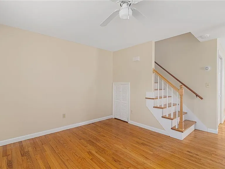 9 Chestnut Hill Rd #B — Photo 11