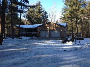 10278 Bath Rd, Laingsburg, MI 48848