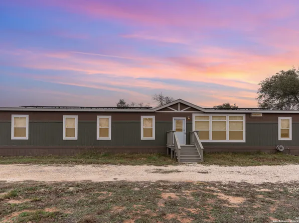 153 Pr 6724, Natalia, TX 78059