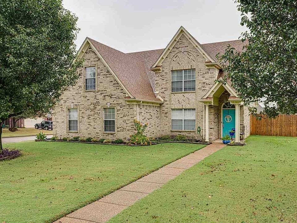 1st image of 240 Magnolia Garden Ln