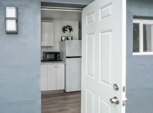 617 N Rainbow Dr #1, Hollywood, FL 33021