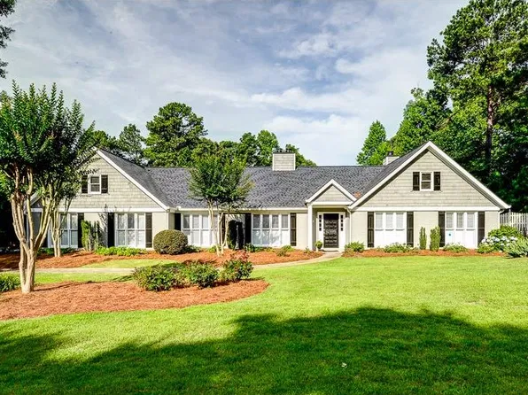 550 Willow Knoll Dr SE, Marietta, GA 30067