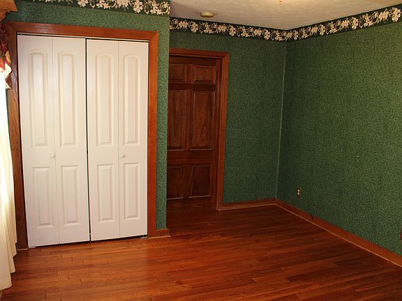 5th image of 1256 Pratt Rd