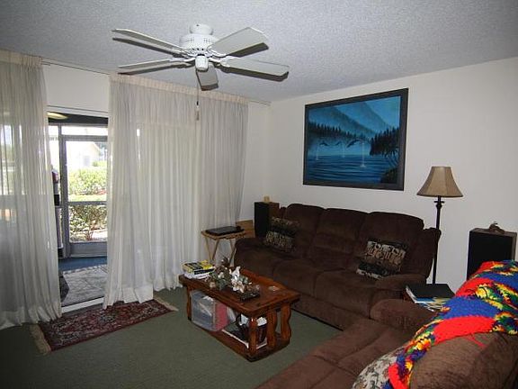 4th image of 1431 NE 14th Ct APT 32
