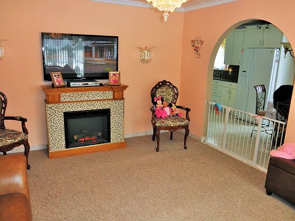 5th image of 133 N Prater Ave