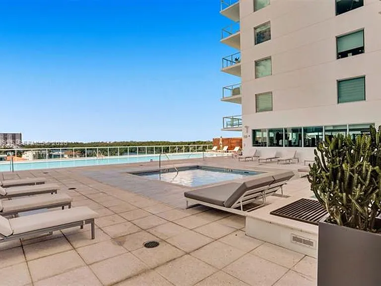 400 Sunny Isles Blvd #2021 — Photo 42