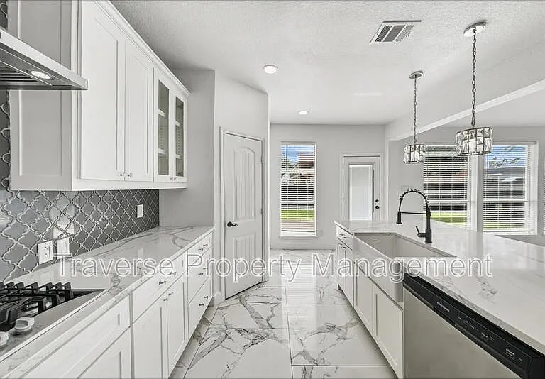 8474 Muirwood Trl — Photo 6