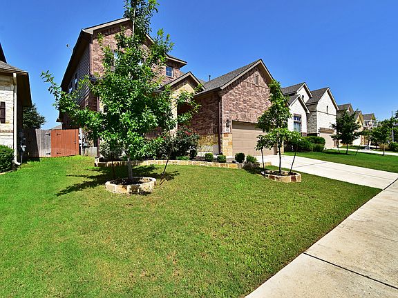 4th image of 21107 Capri Oaks