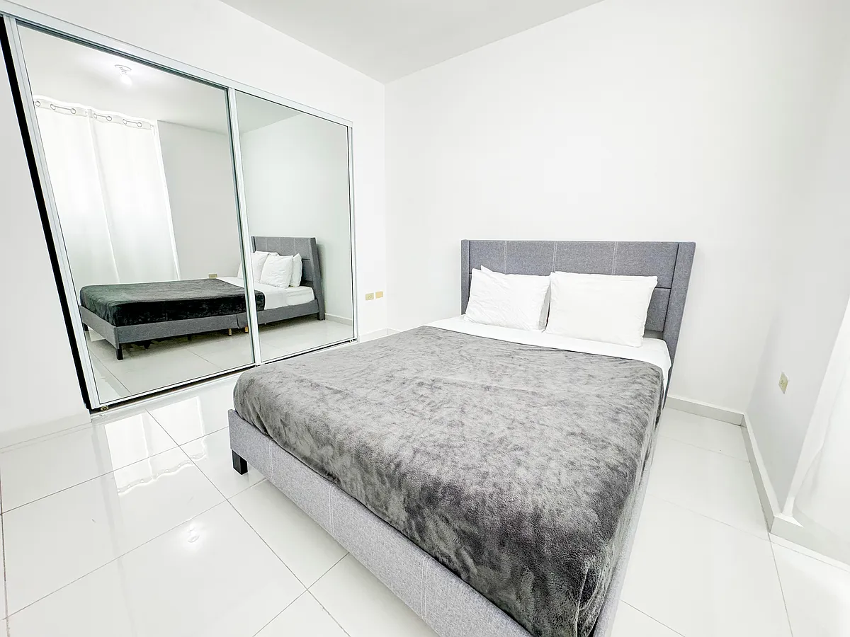 Building Photo - 172 Calle Capitan Cor #2101