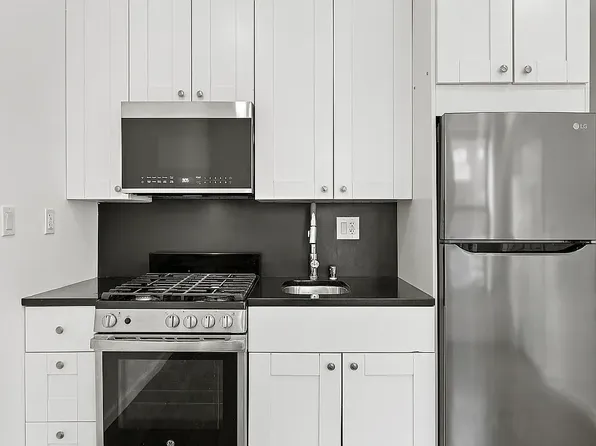 2413 Snyder Avenue image 1 of 9