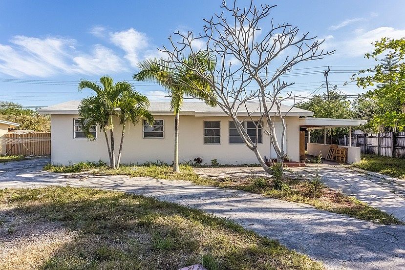 1st image of 3758 SW 16th St