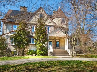 96 Calton Rd, New Rochelle, NY 10804