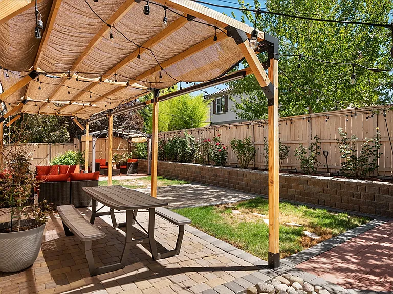 10830 Pebble Hill Dr — Photo 15