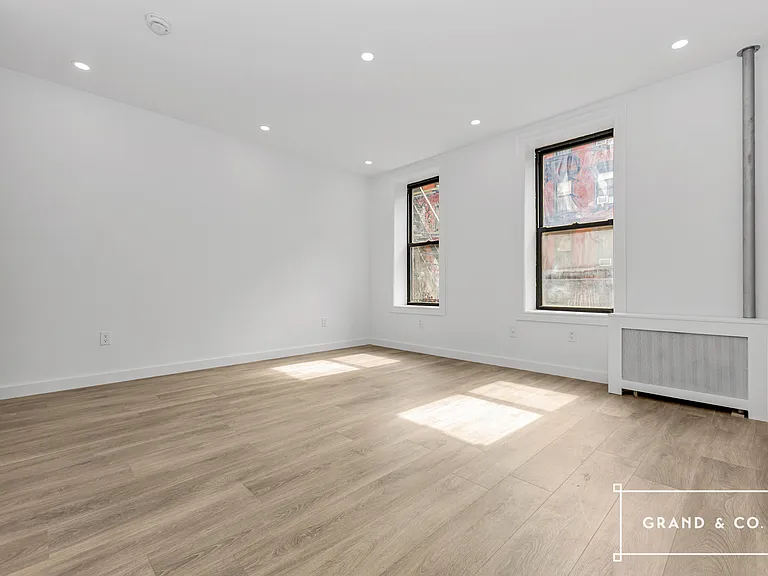135 Eldridge St #3A — Photo 4