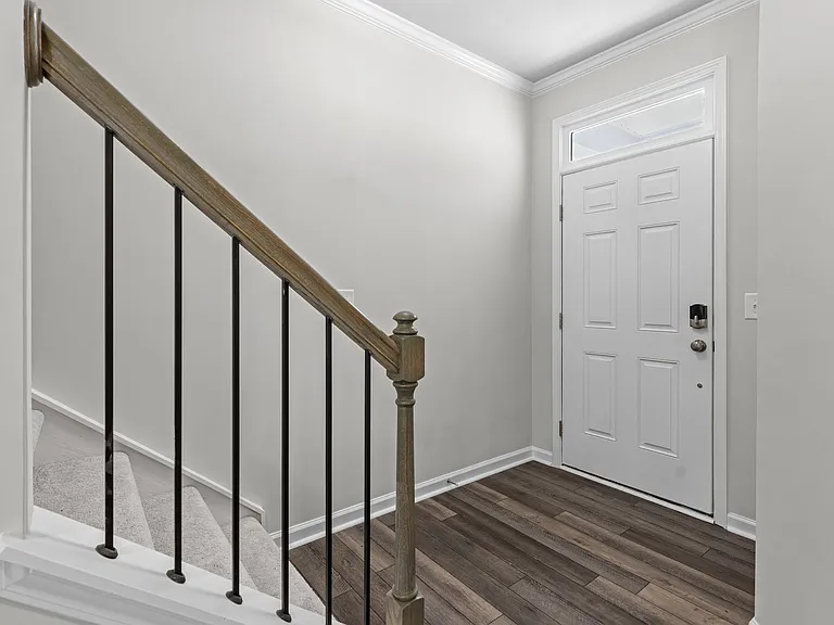 2203 Cape May Ln — Photo 3