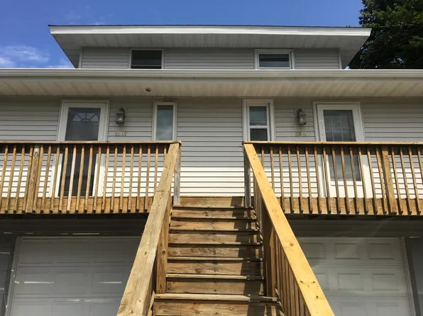 2905 W Marquette Woods Rd, Stevensville, MI 49127