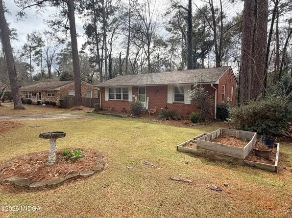 2554 Huntington Dr, Macon, GA 31204