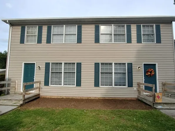1618 Whipple Dr, Blacksburg, VA 24060