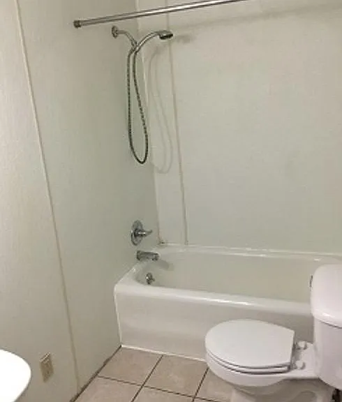 624 Walnut St #3 — Photo 3