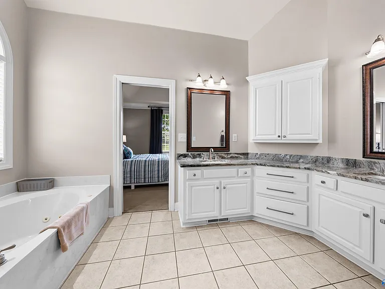 103 Wickerberry Ln — Photo 21