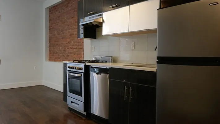Rented by Nooklyn NYC LLC | media 15