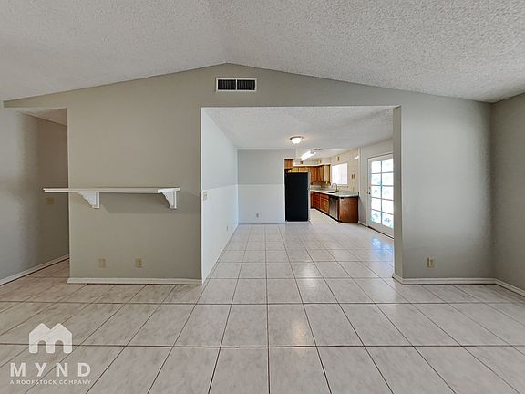 3rd image of 5810 Allegro Ave