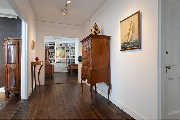 Sold by Stribling | media 2