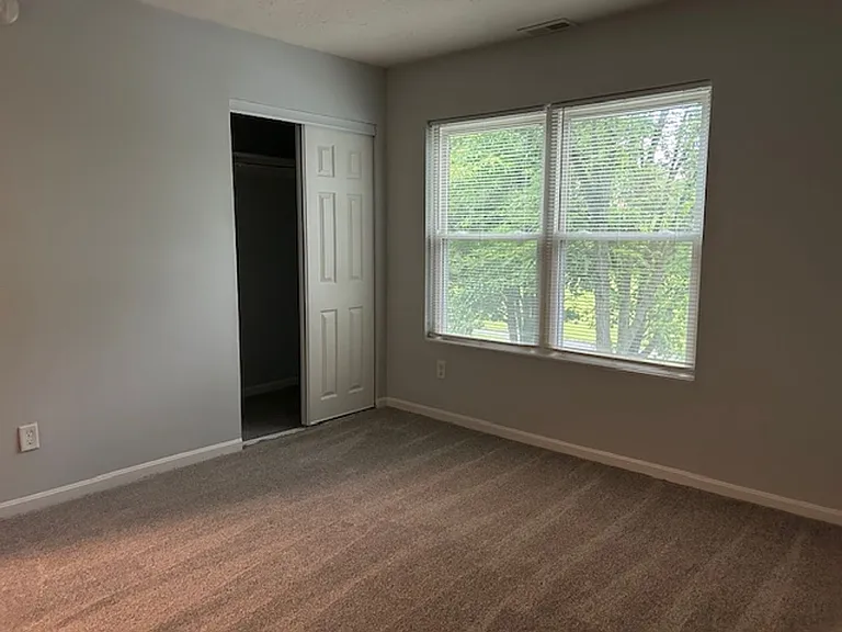 18-26 Holt St — Photo 15