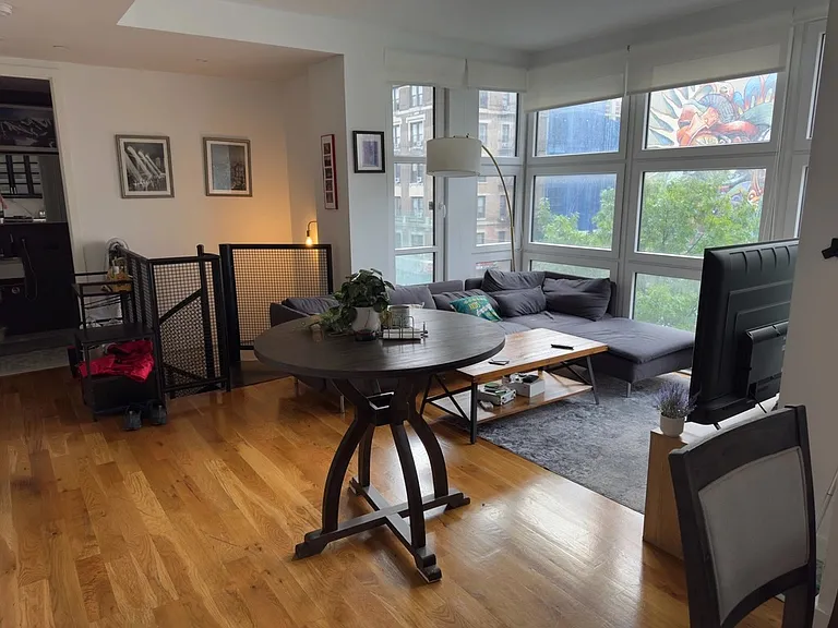 229 Roebling St #2C — Photo 2