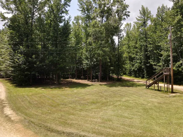 30 Easy Walk Ln, Saltillo, TN 38370