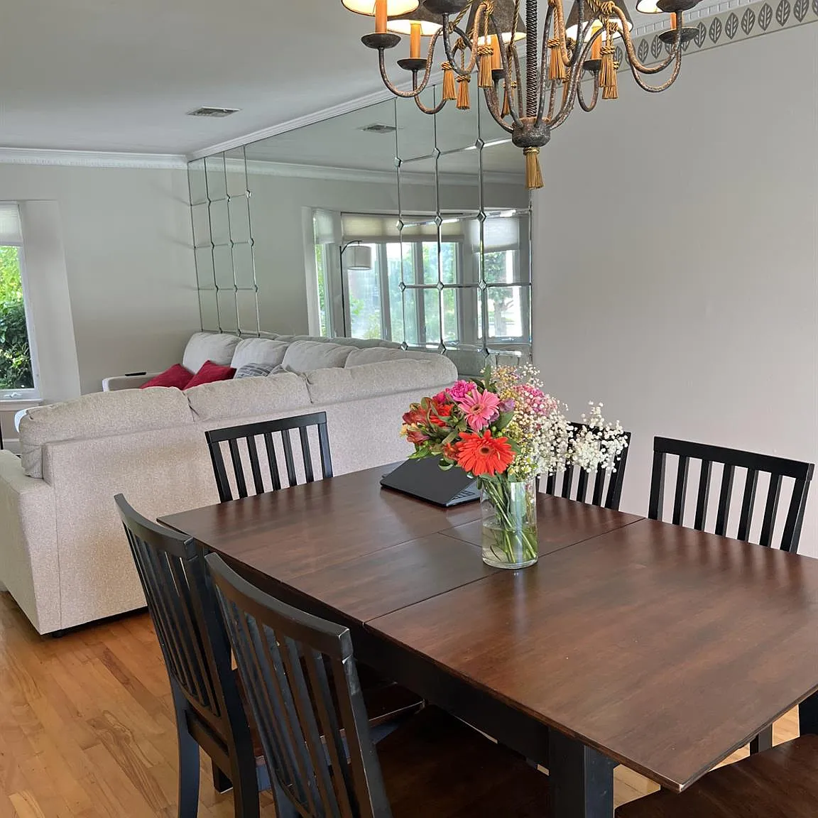 3 bed, 3.0 bath, 2455 sqft, $6,250 — Photo 3