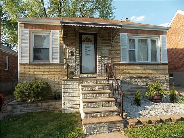 7045 Plainview Ave photo 1