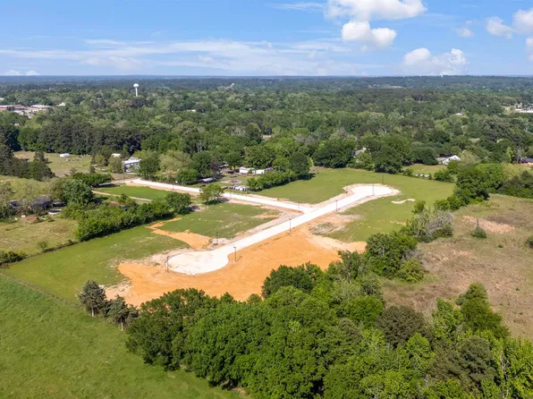 106 W Teal Dr, Troup, TX 75789