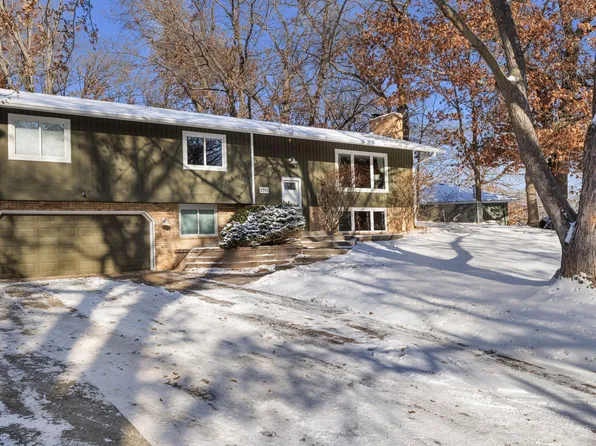 1591 Trollhagen Dr, Minneapolis, MN 55421