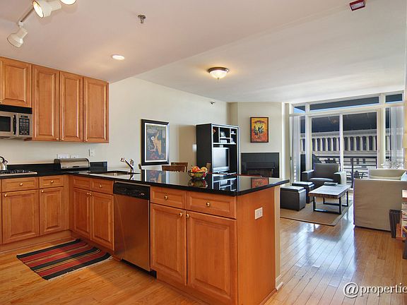Kitchen/Living Room
