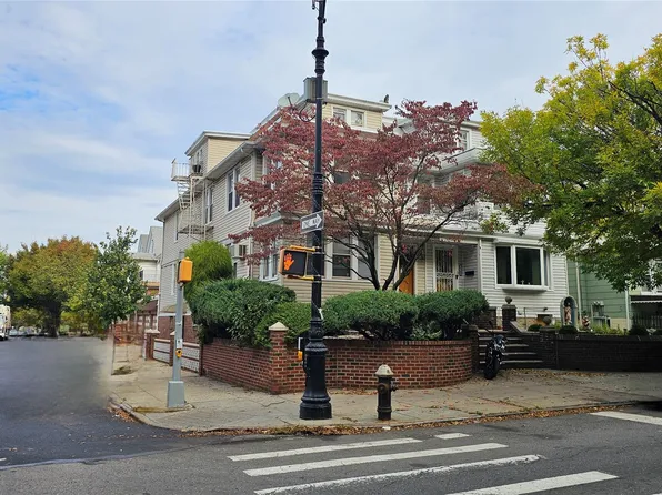 82-03 Myrtle Avenue, Glendale, NY 11385