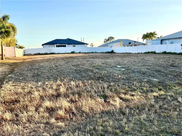 3922 NW 41st St, Cape Coral, FL 33993