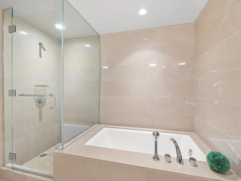 1111 Alberni St #2601 — Photo 22