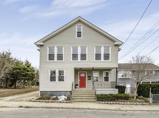 22 1st St UNIT 2, Glen Cove, NY 11542