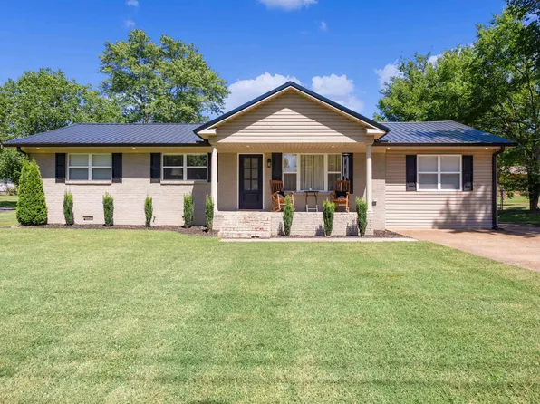 207 N Poplar St, Dyer, TN 38330