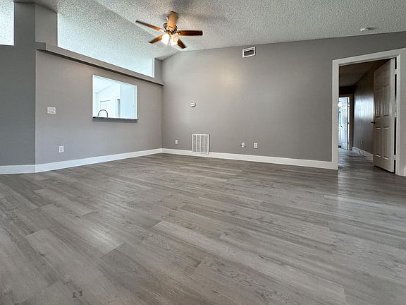 5th image of 873 SW Hamberland Avenue